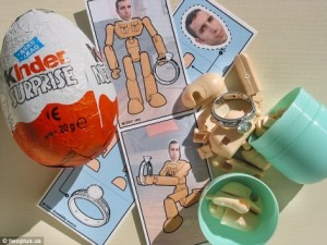 cerere-in-casatorie-cu-ajutorul-unui-ou-kinder-1